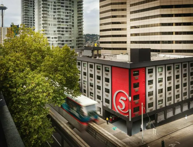 Staypineapple, Hotel FIVE, Downtown Seattle hotel detail image 1