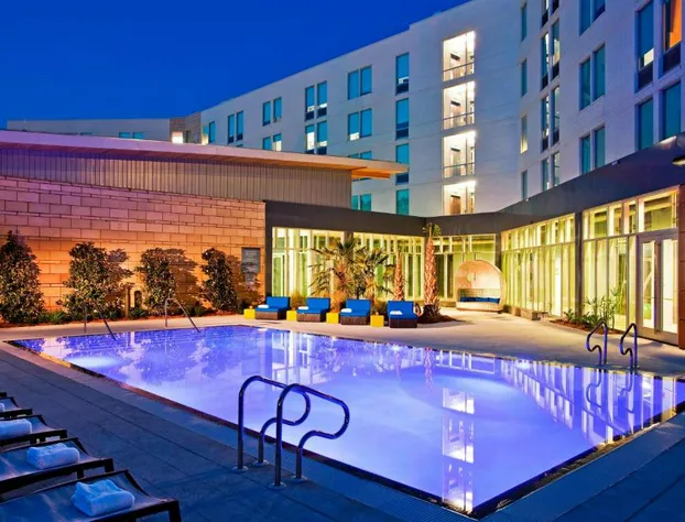 Aloft Jacksonville Tapestry Park hotel detail image 1