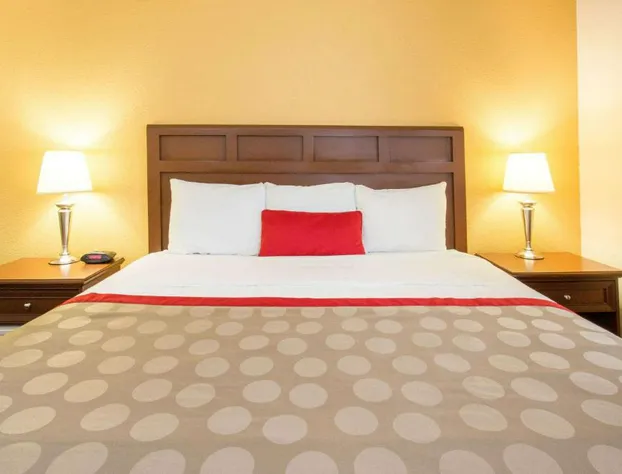 Baymont by Wyndham Waukesha hotel detail image 4