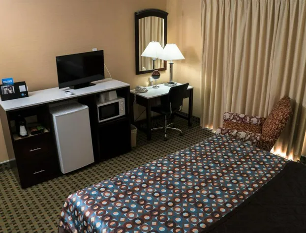 California Inn hotel detail image 4
