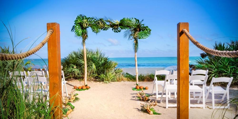 Solé Miami, A Noble House Resort hotel hero