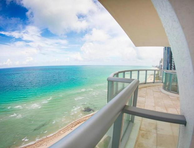 Solé Miami, A Noble House Resort hotel detail image 1