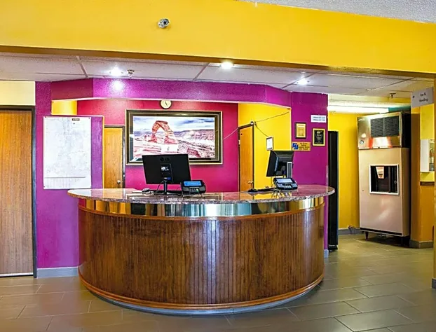 Rodeway Inn & Suites hotel detail image 4