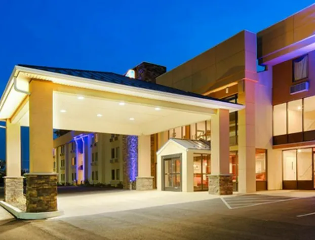 Best Western Plus Poconos Hotel hotel detail image 2