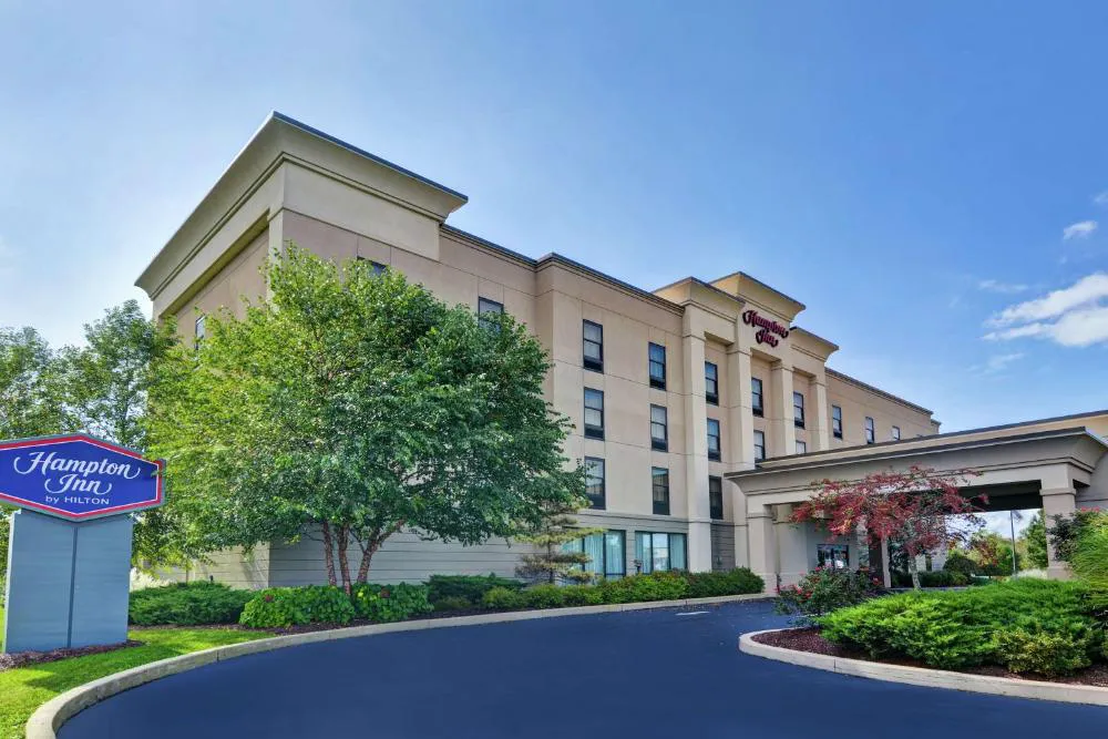 Hampton Inn Lewisburg hotel hero