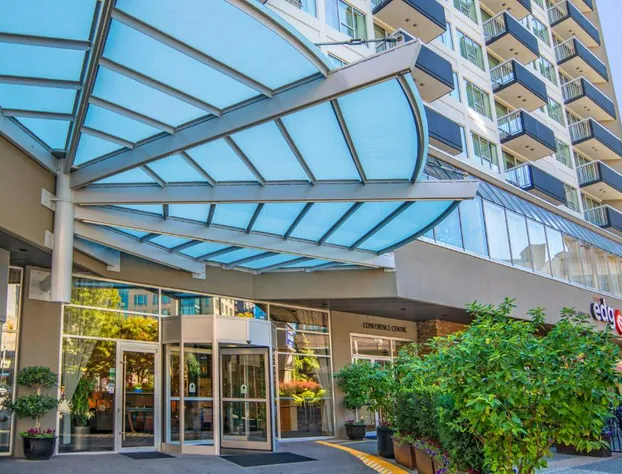 Best Western Premier Chateau Granville Hotel & Suites & Conf. Centre hotel detail image 1