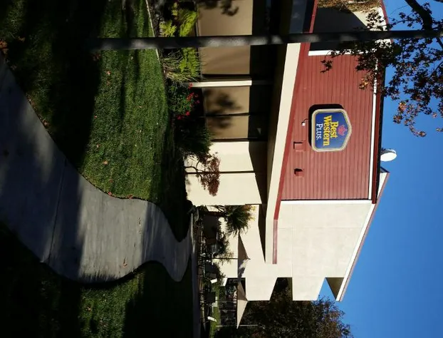 Best Western Plus Garden Court Inn hotel detail image 4