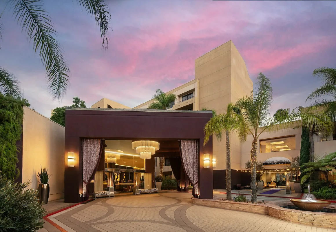 Avenue of the Arts Costa Mesa, a Tribute Portfolio Hotel hotel hero