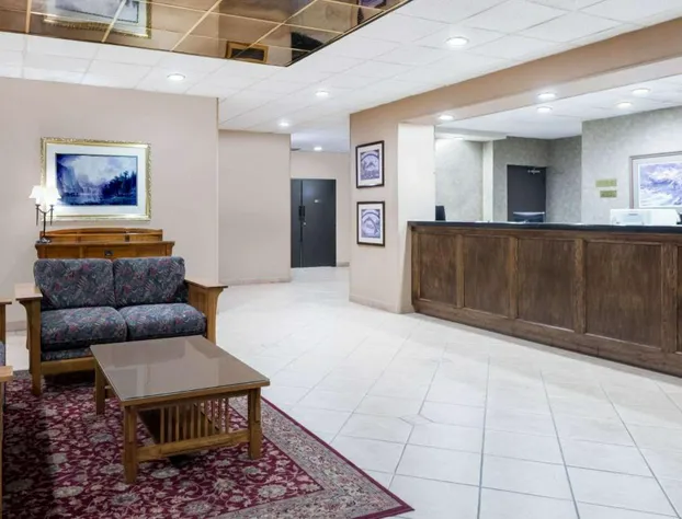 Ramada by Wyndham Watertown/Thousand Islands NY hotel detail image 3