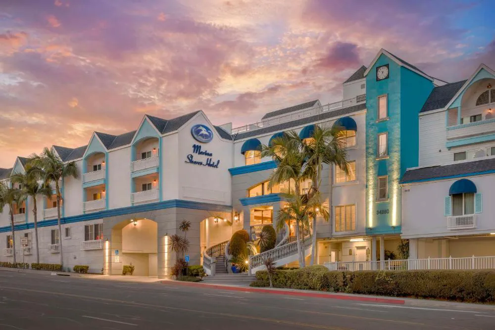 Best Western Plus Marina Shores Hotel hotel hero