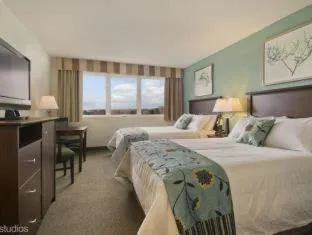 Best Western Plus Chocolate Lake Hotel hotel detail image 4