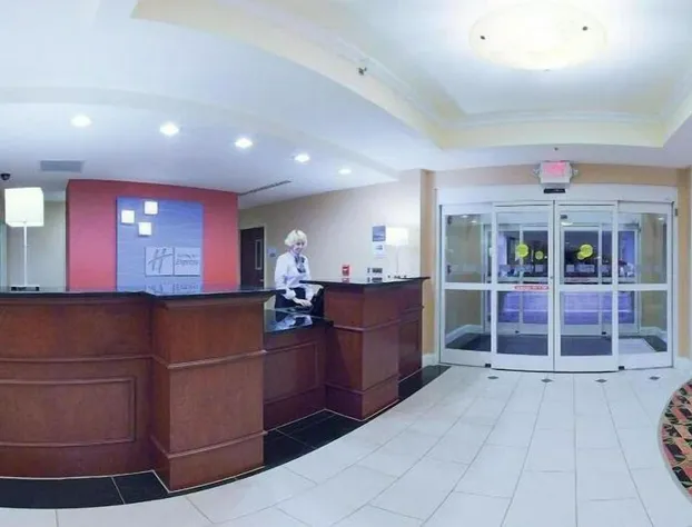 Holiday Inn Express Hotel & Suites Spartanburg-North by IHG hotel detail image 3