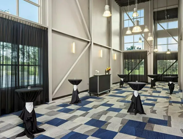 Delta Hotels by Marriott Milwaukee Northwest hotel detail image 2