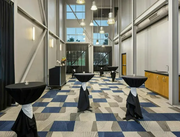 Delta Hotels by Marriott Milwaukee Northwest hotel detail image 3