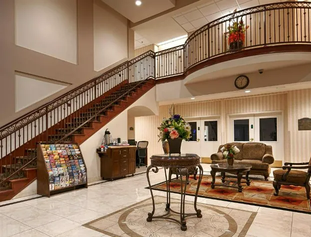 Best Western Plus Lake Elsinore Inn & Suites hotel detail image 4