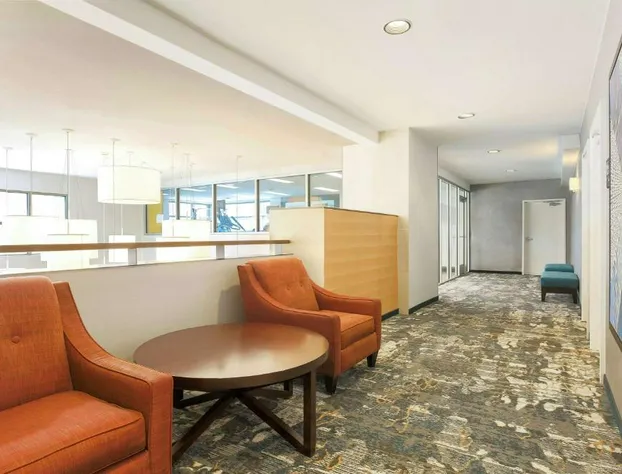 Hampton Inn & Suites Denver Tech Center hotel detail image 4