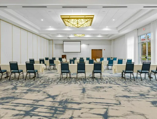 Hilton Garden Inn Auburn hotel detail image 4