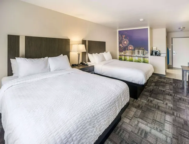 AmericInn by Wyndham Green Bay Near Stadium hotel detail image 4