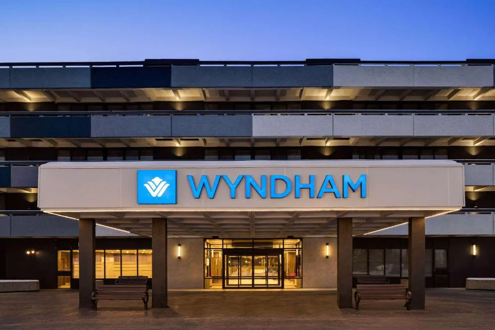 Wyndham Edmonton Hotel and Conference Centre hotel hero