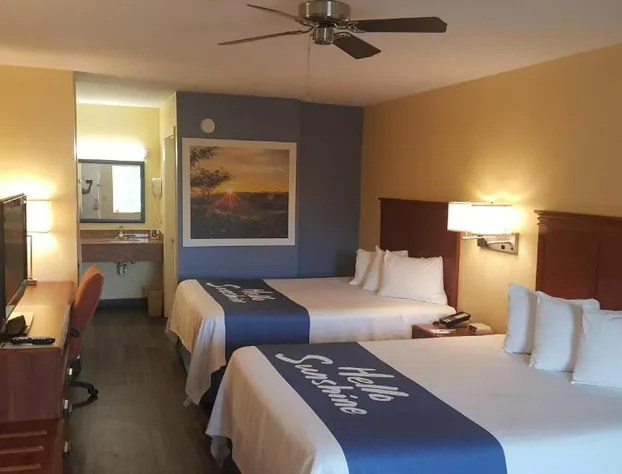 Days Inn by Wyndham Trenton hotel detail image 3