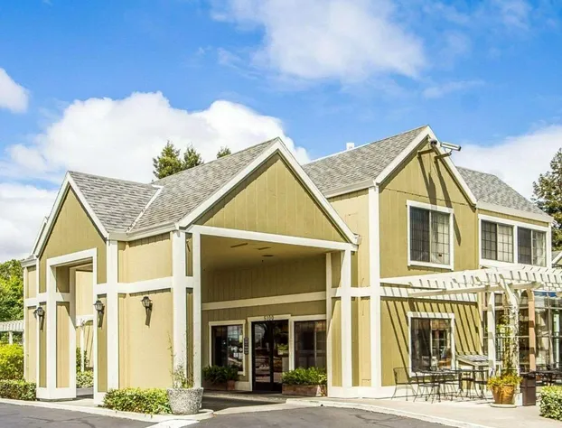 Quality Inn Petaluma - Sonoma hotel detail image 1