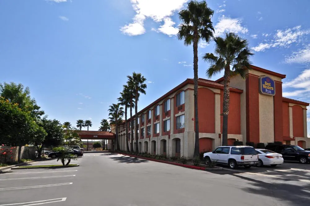 Best Western Plus Anaheim Orange County Hotel hotel hero