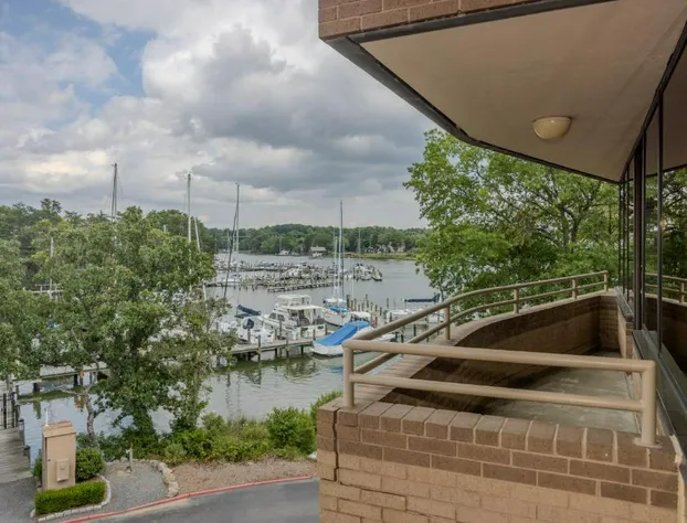 Solomons Inn Resort & Marina hotel detail image 4