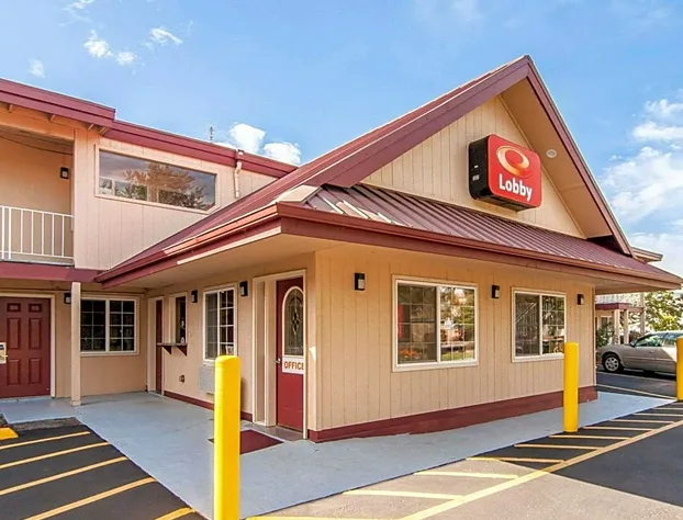 Econo Lodge Eugene hotel detail image 4