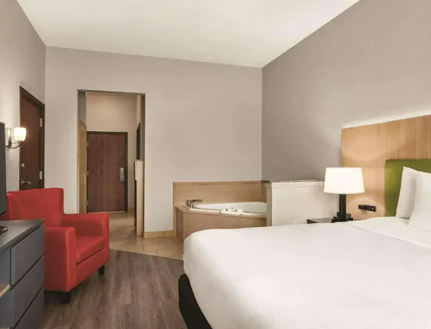 Country Inn & Suites by Radisson, Byram/Jackson South, MS hotel detail image 3