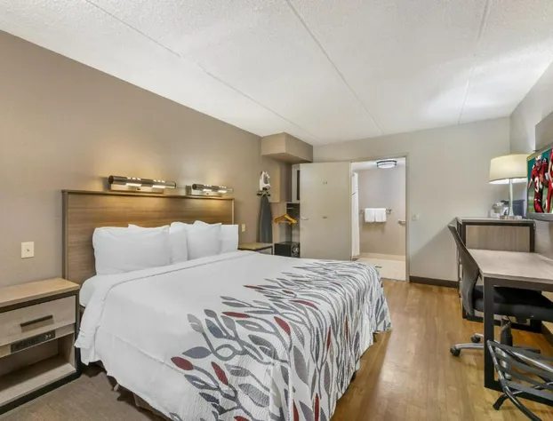 Red Roof Inn Erie – I-90 hotel detail image 3