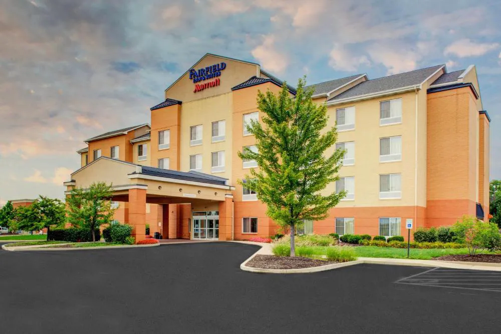 Fairfield Inn & Suites Indianapolis Avon hotel hero