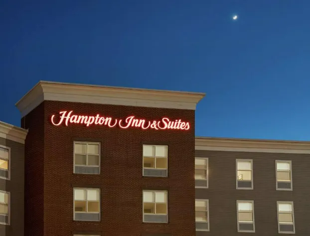 Hampton Inn & Suites Exeter hotel detail image 1