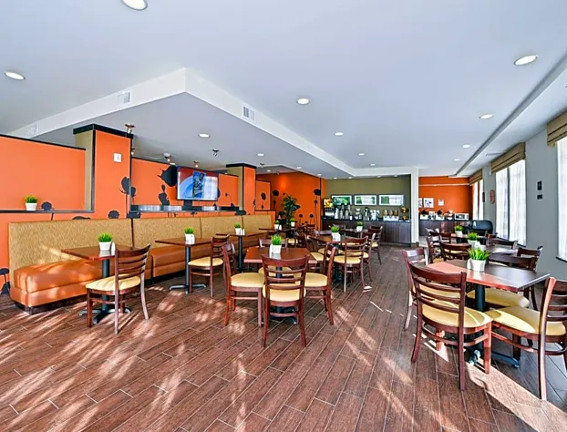 Sleep Inn & Suites Austin Northeast hotel detail image 3