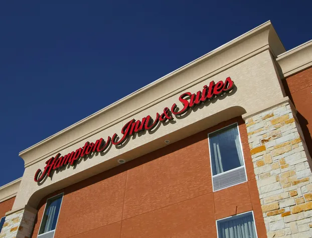 Hampton Inn & Suites Winnie hotel detail image 2