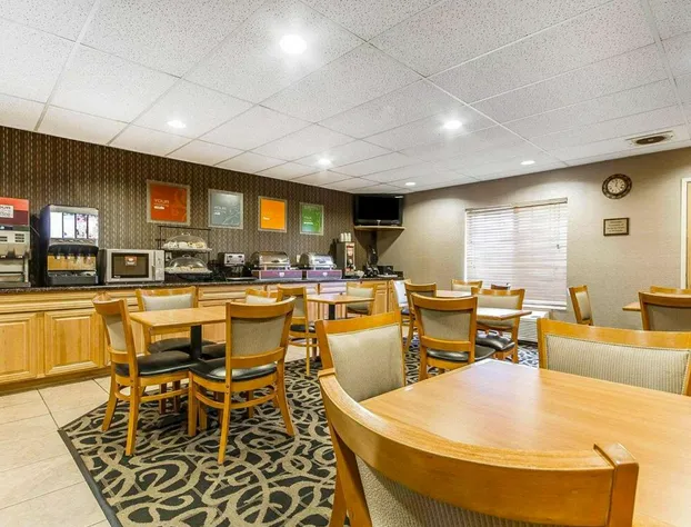 Comfort Inn Owatonna near Medical Center hotel detail image 4