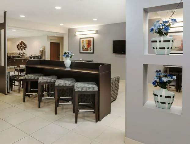 Microtel Inn & Suites by Wyndham Elkhart hotel detail image 2