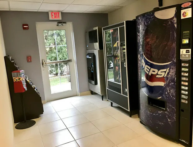 Microtel Inn & Suites by Wyndham Elkhart hotel detail image 4