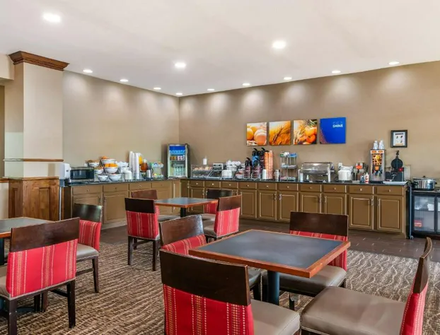 Comfort Suites Jefferson City hotel detail image 4