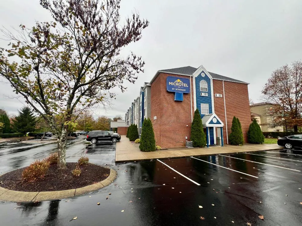 Microtel Inn by Wyndham Georgetown hotel hero