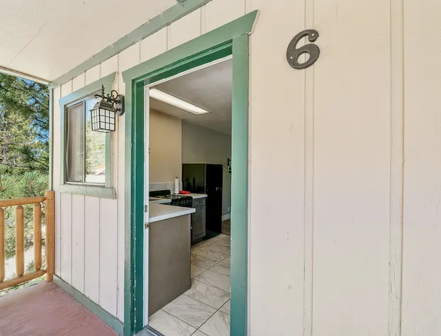 Big Bear Lakefront Lodge hotel detail image 4