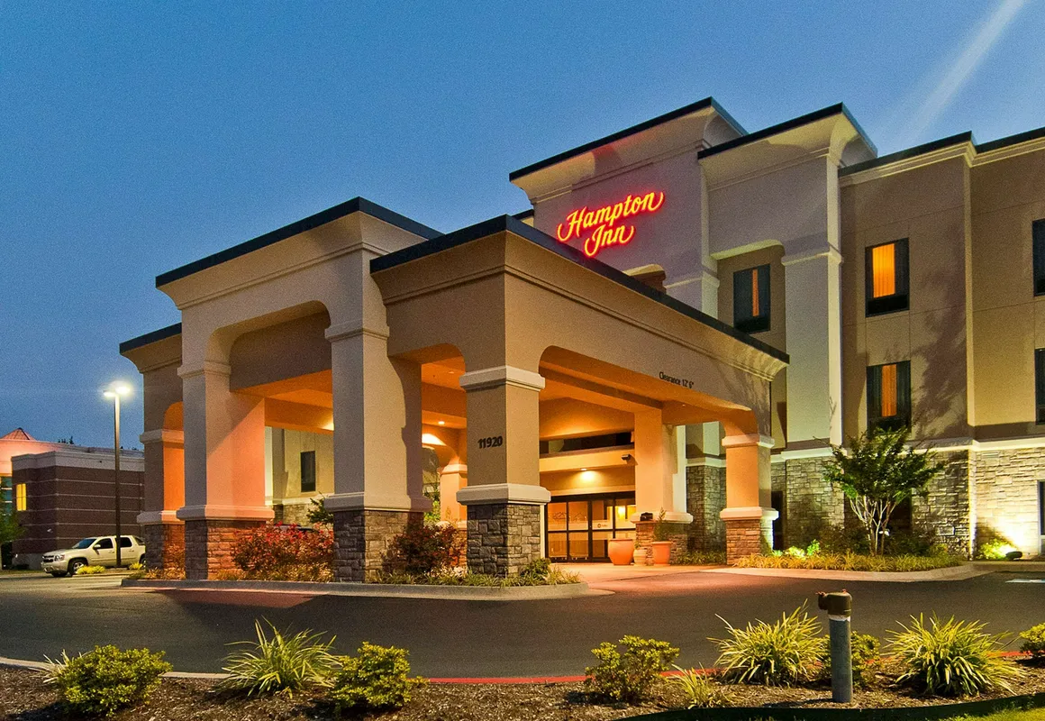 Hampton Inn Maumelle AR hotel hero