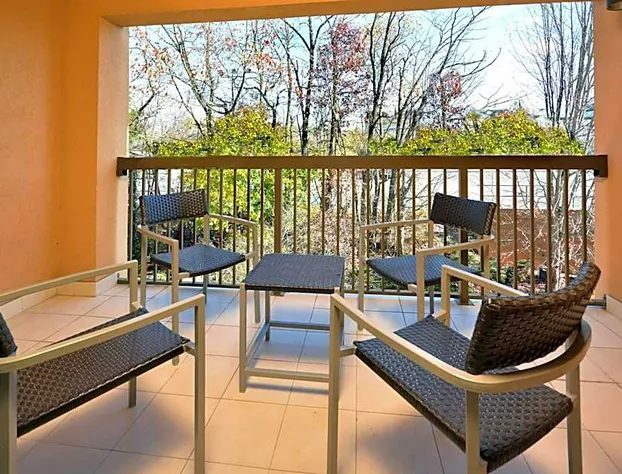 Courtyard by Marriott Beckley hotel detail image 2