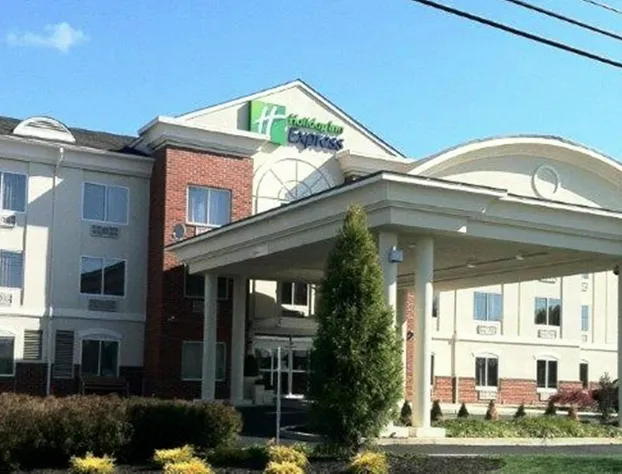 Holiday Inn Express and Suites Vineland Millville by IHG hotel detail image 1