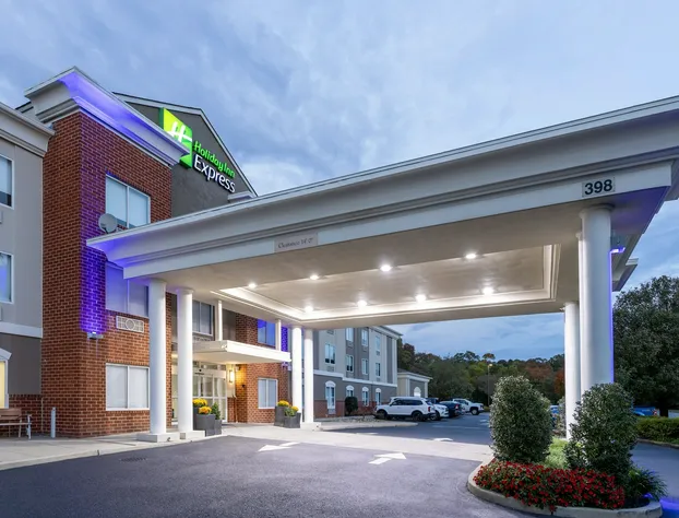 Holiday Inn Express and Suites Vineland Millville by IHG hotel detail image 1