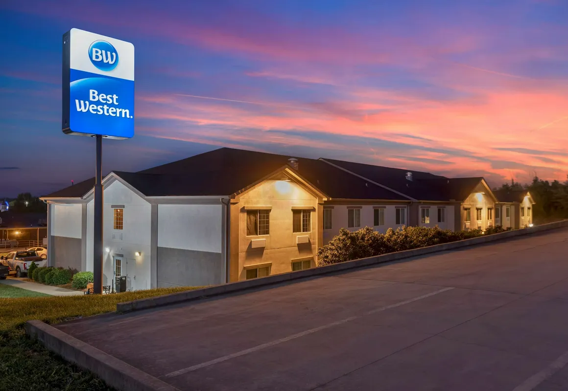 Best Western Lawrenceburg Inn hotel hero