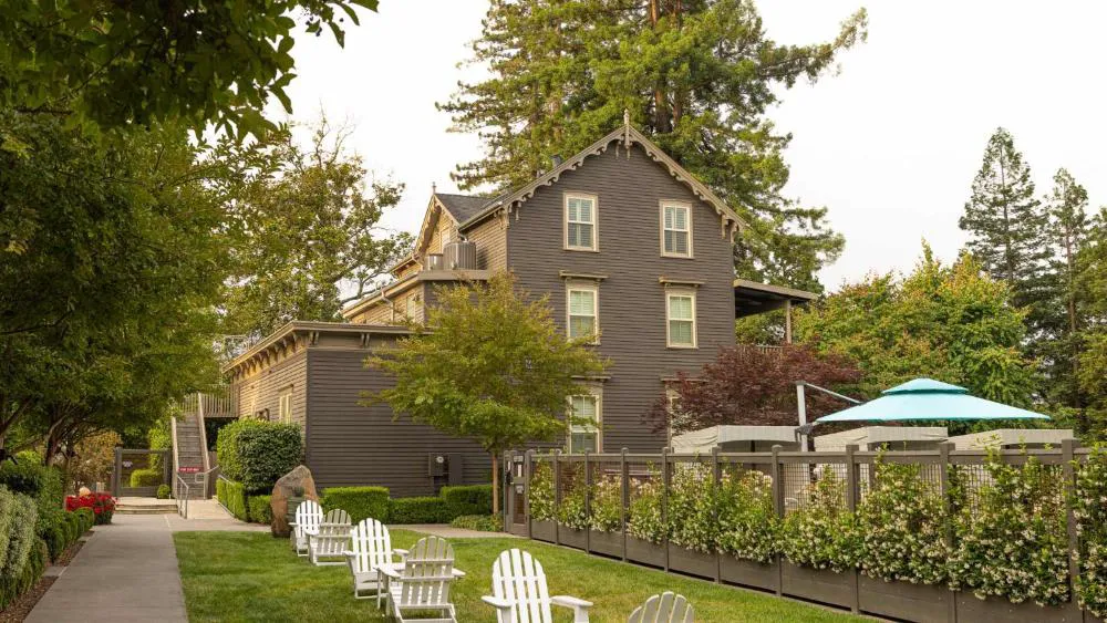 SENZA Hotel hotel hero