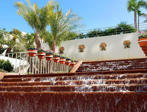 The Westin South Coast Plaza, Costa Mesa hotel detail image 1