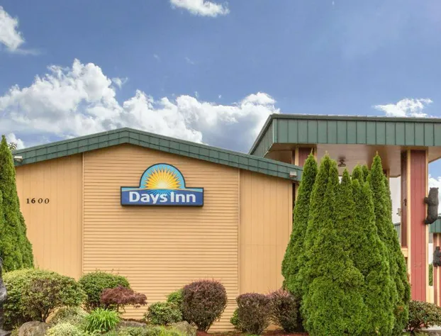 Days Inn by Wyndham Black Bear hotel detail image 1