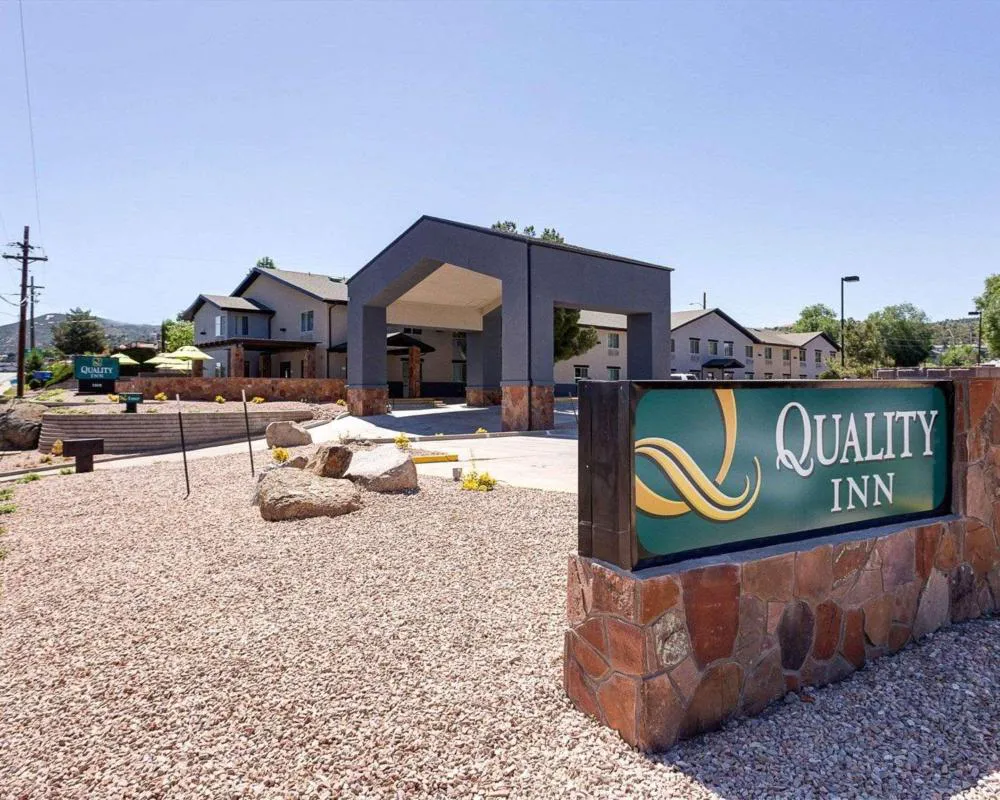 Quality Inn Prescott hotel hero
