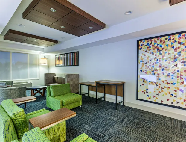 Holiday Inn Express & Suites Elk Grove West I-5 by IHG hotel detail image 3